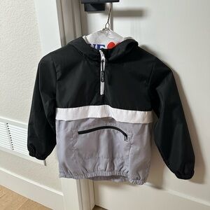 Little Bipsy windbreaker pullover